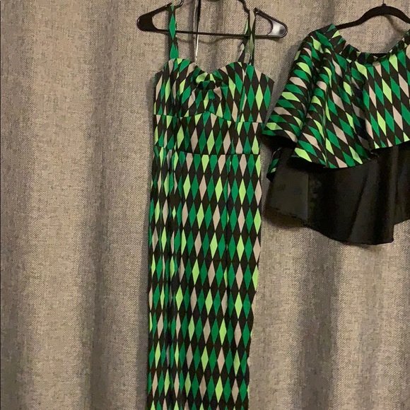 Gloria Green House Harlequin with Removable Peplum - Picture 4 of 10